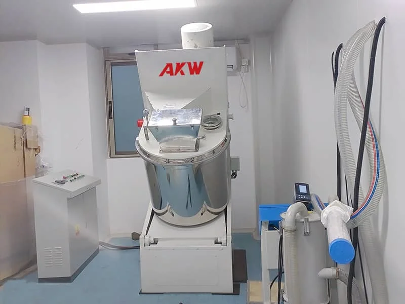 实验室强力混合机制备陶瓷原料